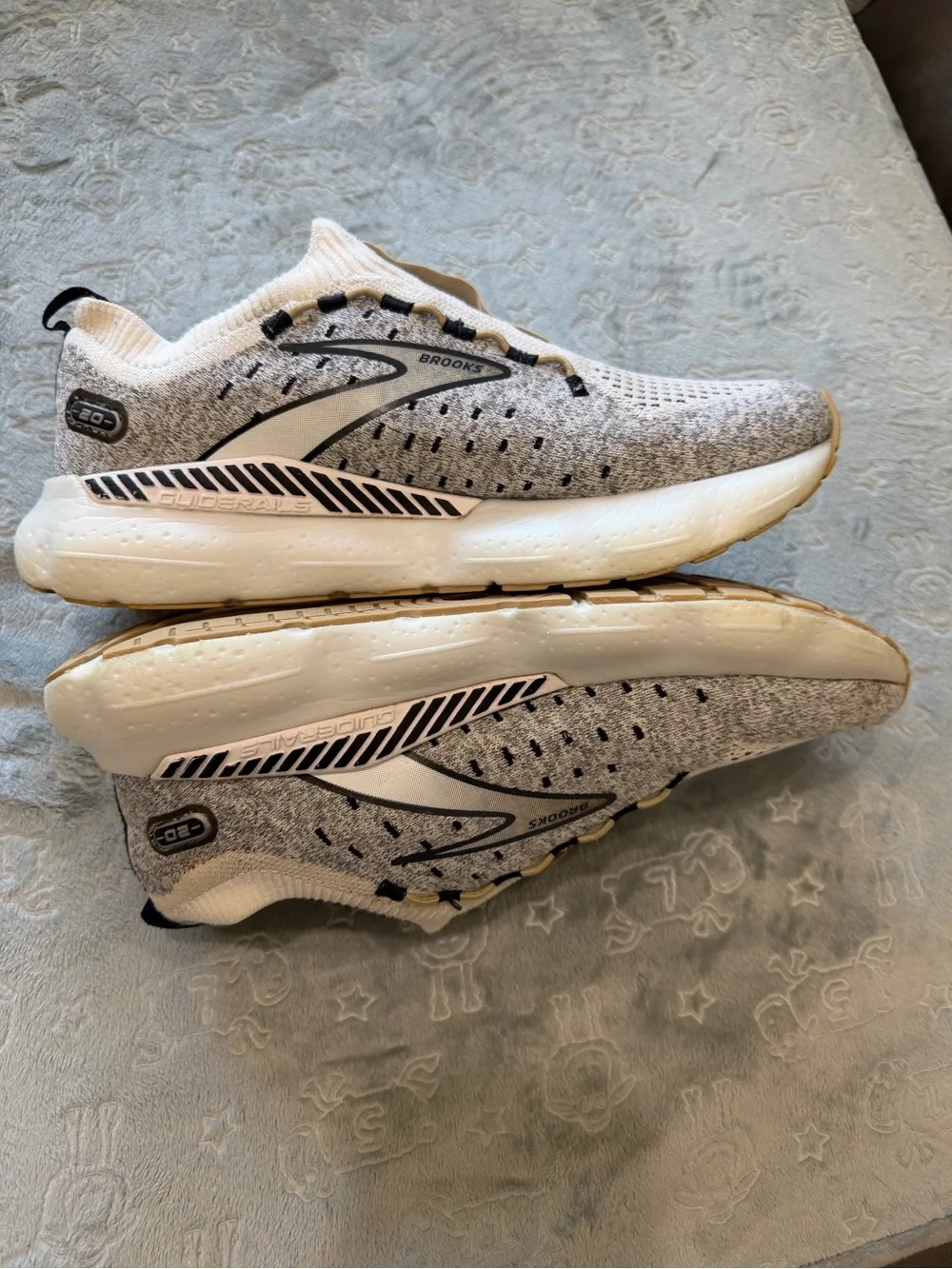 Brooks Glycerin GT 20 Slip-On Knit Sneakers in White and Tan